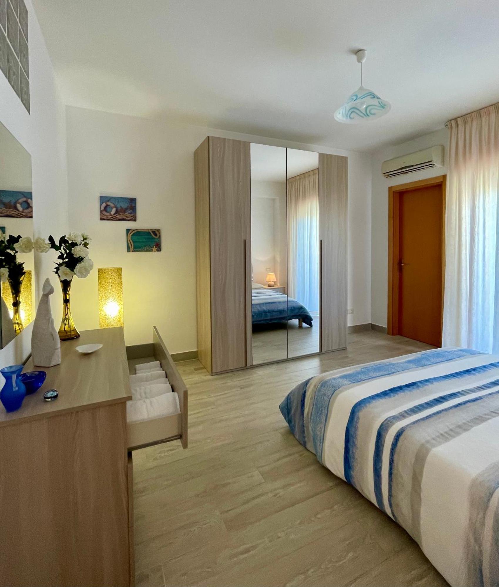 Vistamare Apartments เรจโจ ดี คาลาเบีย ภายนอก รูปภาพ